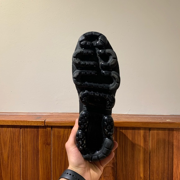 vapormax size 3 black